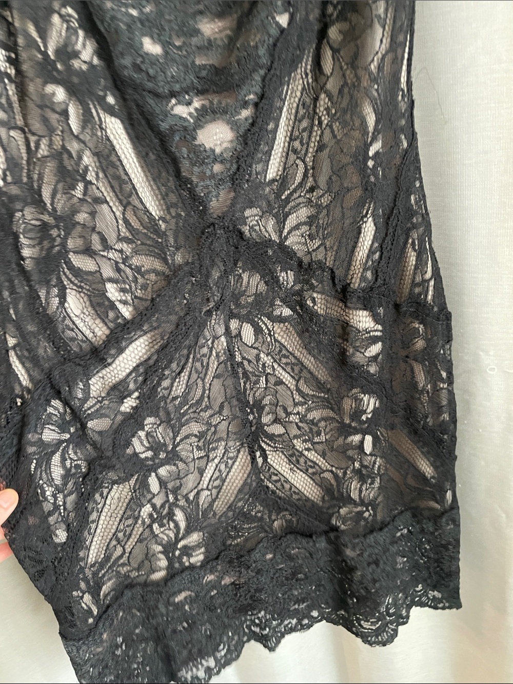 Nicole Miller Black and Beige Lace-Trim Dress - Picture 3 of 5